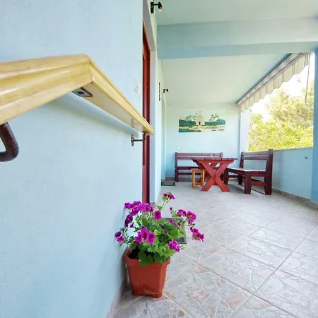 Gajine Apartman Posedarje